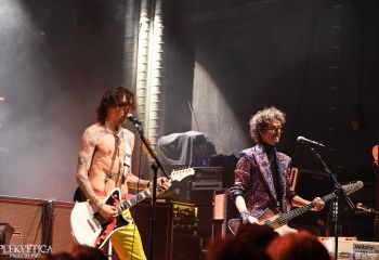 The Darkness - Photo by Pat
