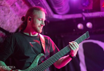 Connector - Photo by Natalie