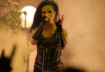 Arch Enemy -  Photo By Peti